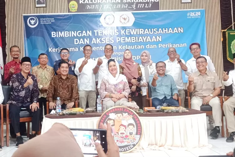Solusi atas Tantangan Modal dan Legalitas